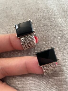 Vintage Square Black Onyx Silver Mesh Ring (Pair)